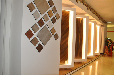 艾苛比利時(shí)原裝進(jìn)口地板華麗升級(jí)，重裝開業(yè)慶典圓滿舉辦